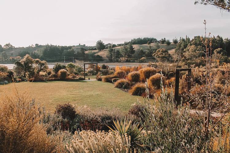 Nelson Wedding Accommodation: Garden House Kina