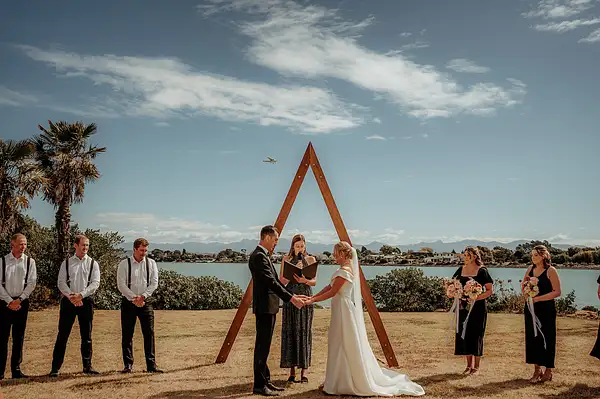 Nelson Wedding Celebrants & MCs: Fiona Dawson Celebrant