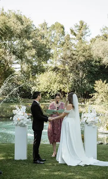 Nelson Wedding Celebrants & MCs: Simone Cardwell Celebrant 